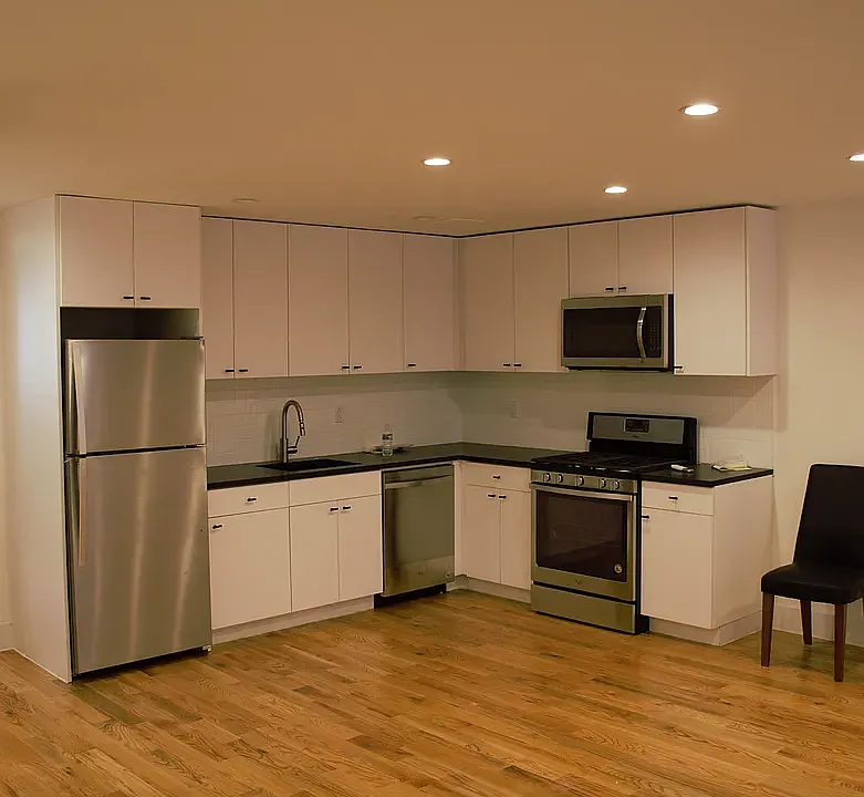 1066 Lafayette Ave #1