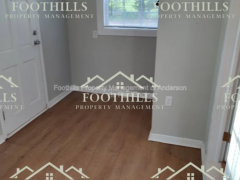 1905 Marett Rd — Photo 16