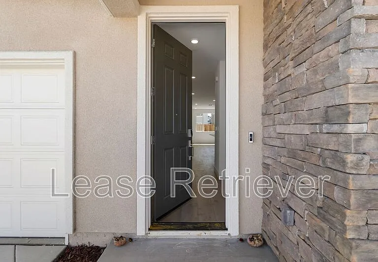 4748 Concordia Ave — Photo 9