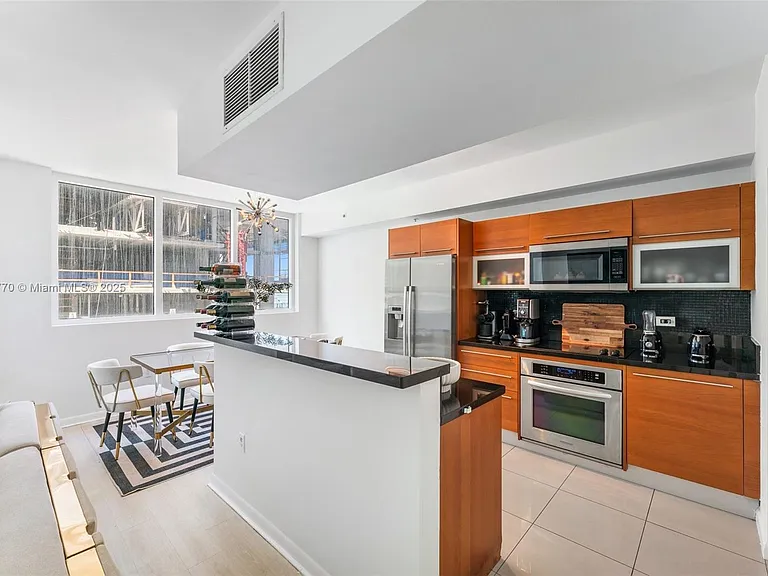 244 Biscayne Blvd #1808 — Photo 4