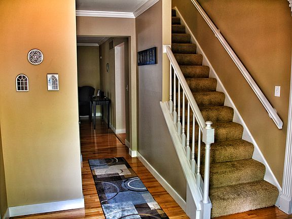 3rd image of 1819 Summer Lake Dr