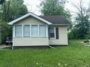 19171 Glastonbury Rd, Detroit, MI 48219