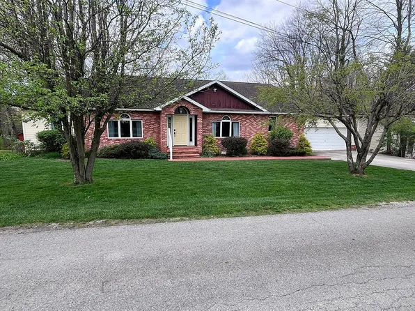 109 Woodland Dr, Elkins, WV 26241