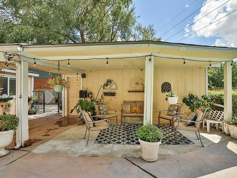 8102 Tall Firs Ln — Photo 32