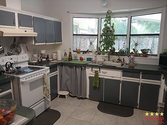 5th image of 465 Bark Cir