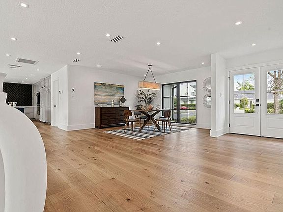 5th image of 390 Waterfall Ln
