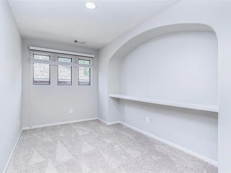 59 Douvaine Ct — Photo 16
