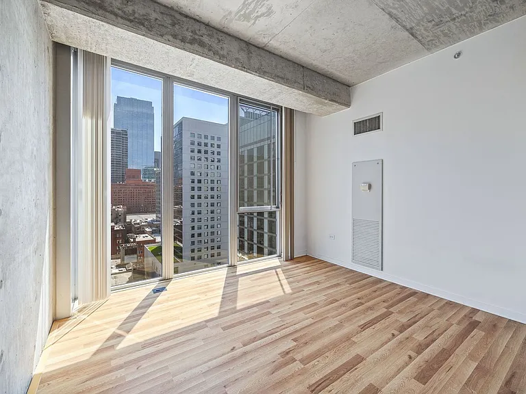 659 W Randolph St #1620 — Photo 18