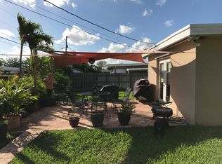 10460 SW 200th Ter, Cutler Bay, FL 33189