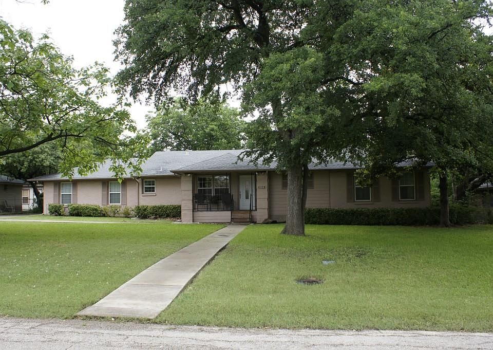 2nd image of 6123 Prestoncrest Ln