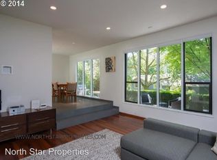 4949 SW Fairhaven Dr, Portland, OR 97221