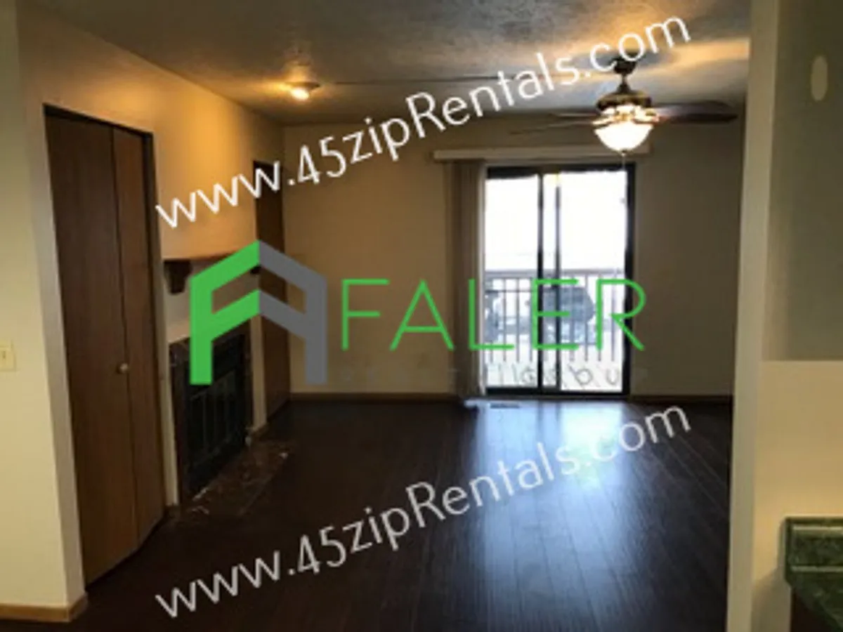 Building Photo - 5125 Belle Isle Dr