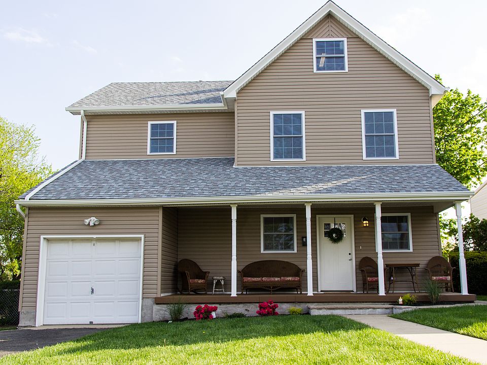 1st image of 35 Noel Dr