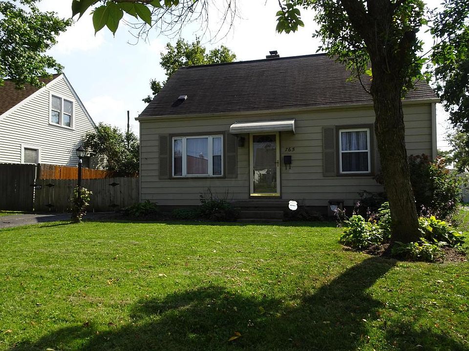 1st image of 765 E Longview Ave
