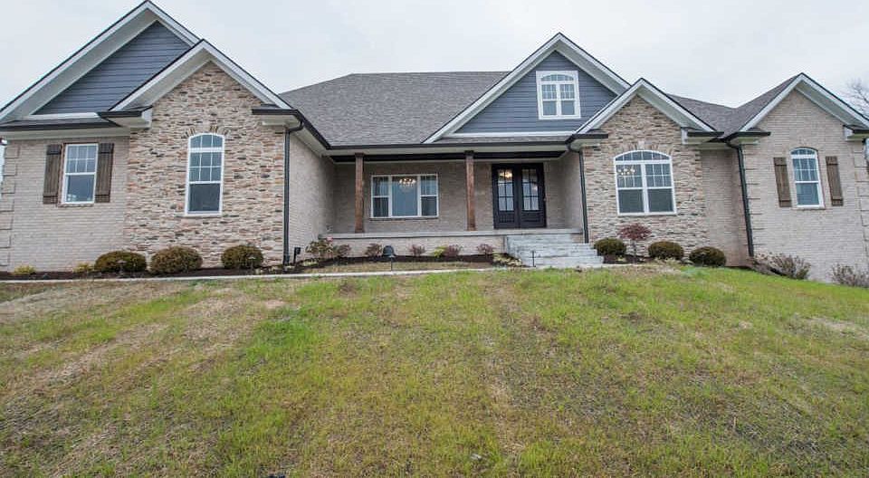 1st image of 537 Avawam Dr
