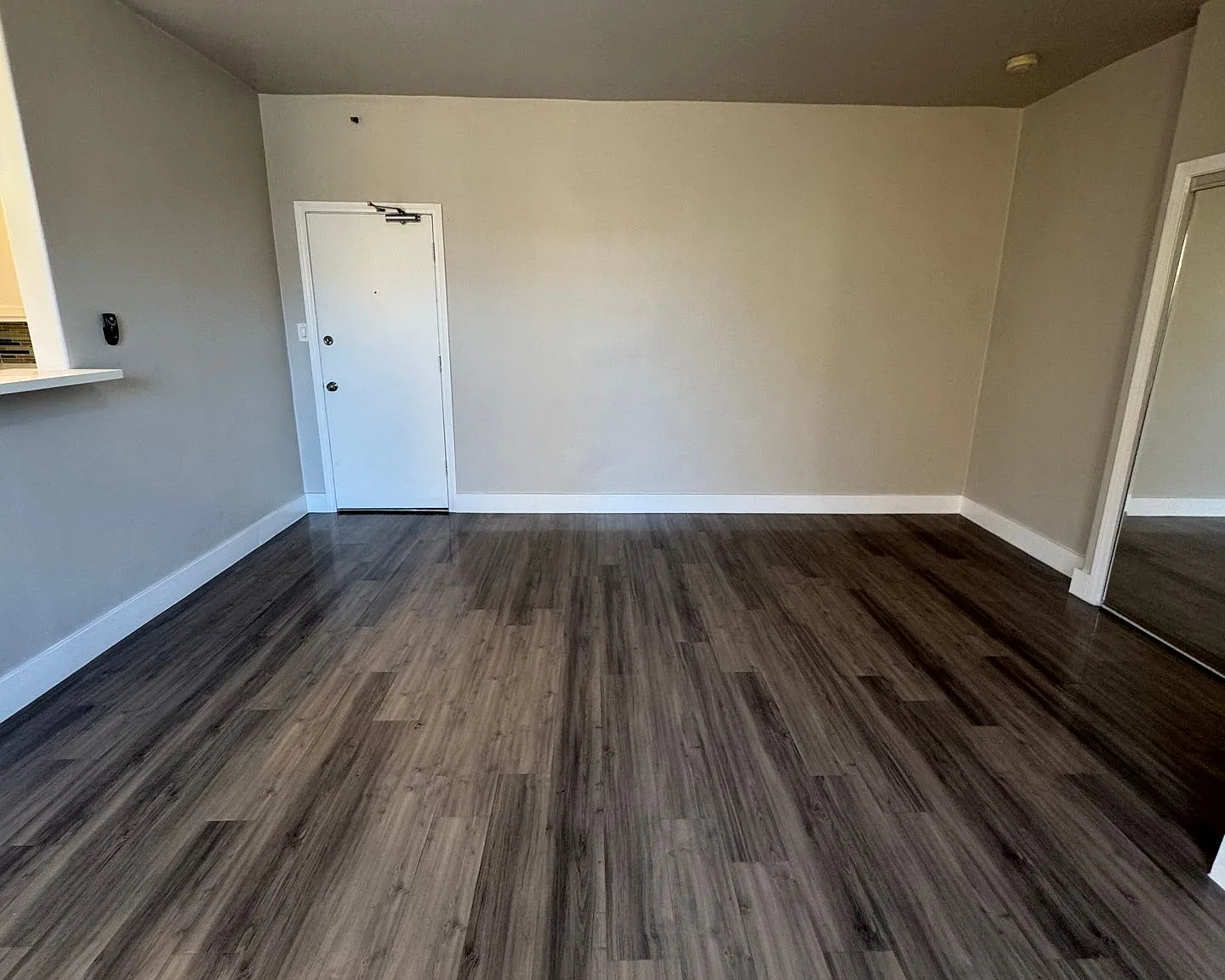 Studio, 464 sqft, $1,450 — Photo 4