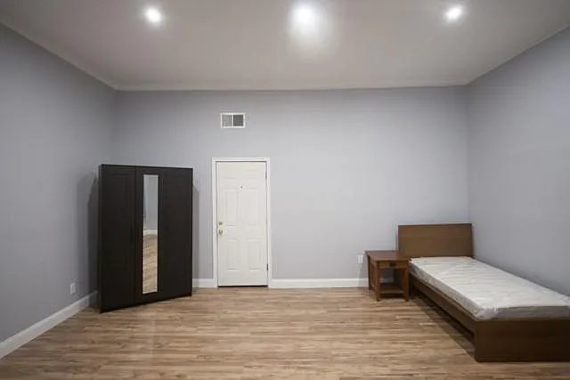 1 bed, 385 sqft, $790 — Photo 2