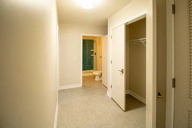BenMar Apartments — Photo 96