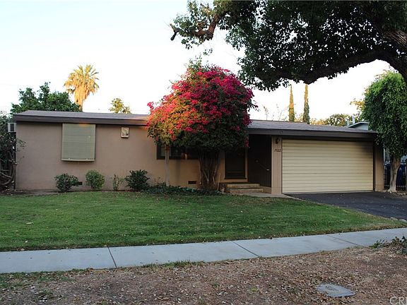 3rd image of 7822 Broadleaf Ave