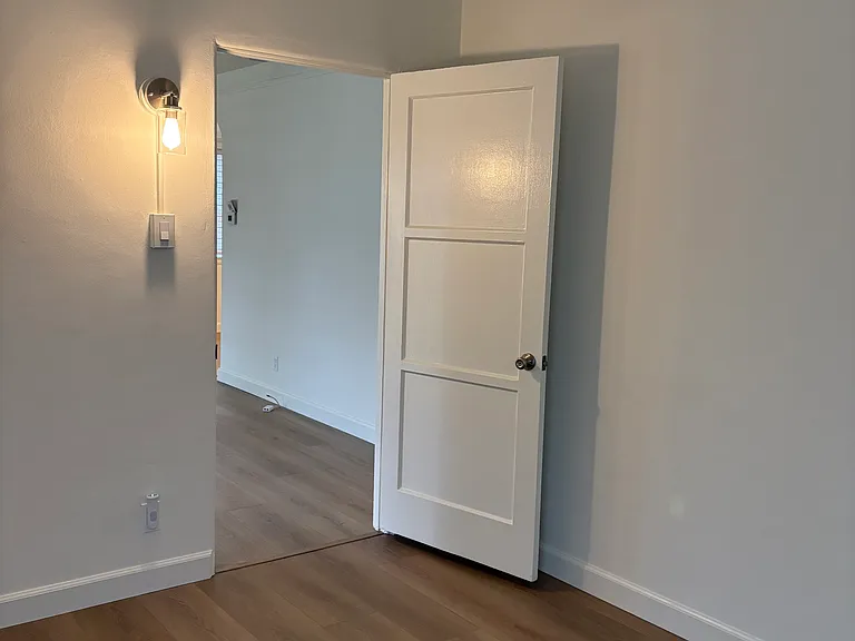 2037 N Brighton St — Photo 11