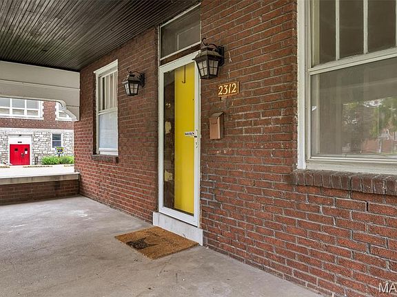 4th image of 2312 Bellevue Ave