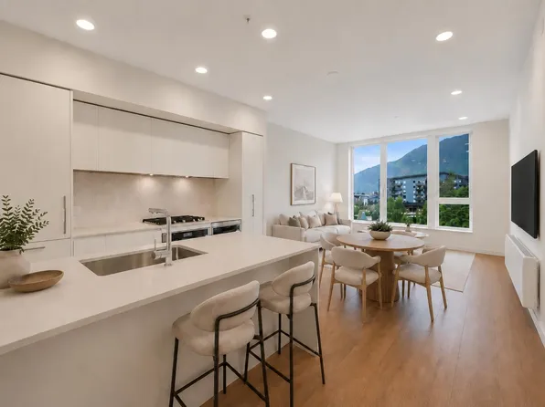 1500 Scott Cres #401, Squamish, BC V8B 1G4