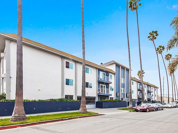 2nd image of 844 W 164th St APT 313