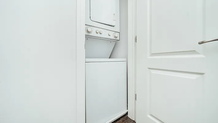 Rented by Nooklyn NYC LLC | media 5