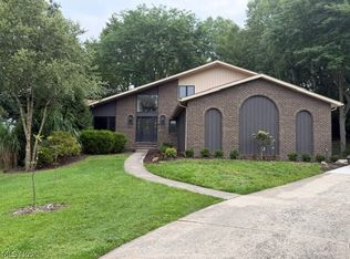 4100 Bunker Ct, North Royalton, OH 44133