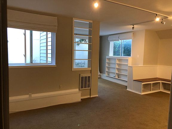 Living area and kitchen/sleeping nook
