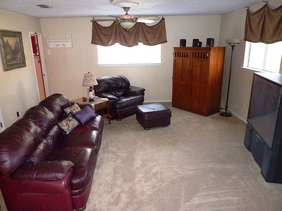 5th image of 1506 San Carlos Dr