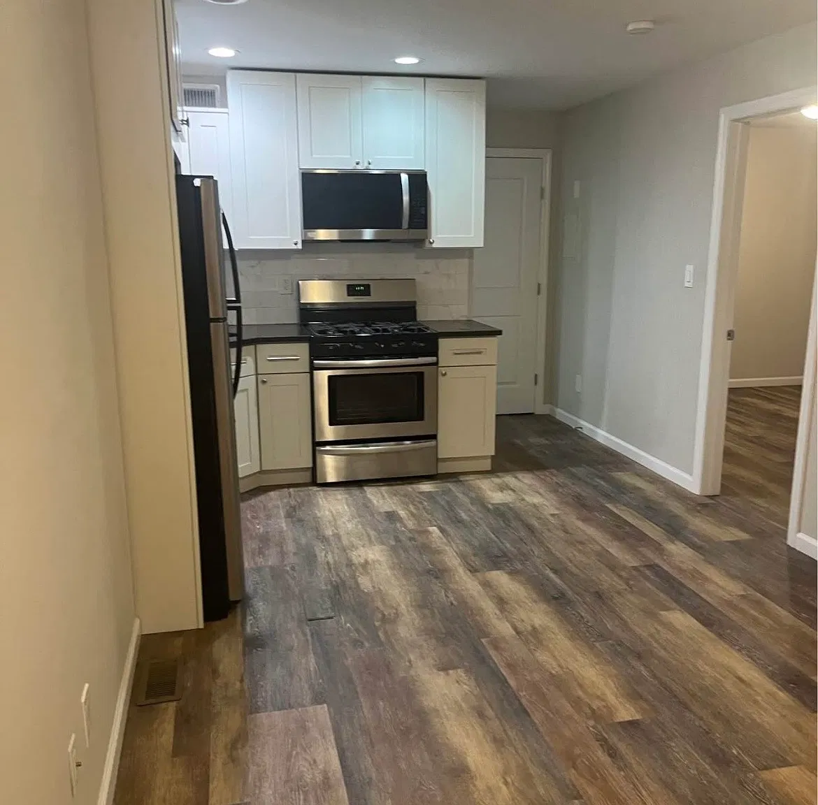1 bed, $2,100 — Photo 2