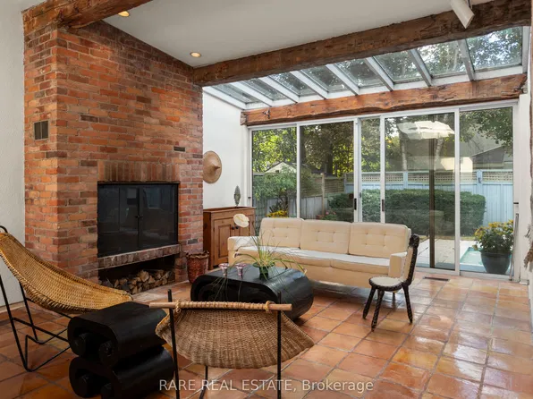 10 Wetherfield Pl, Toronto, ON M3B 2E1