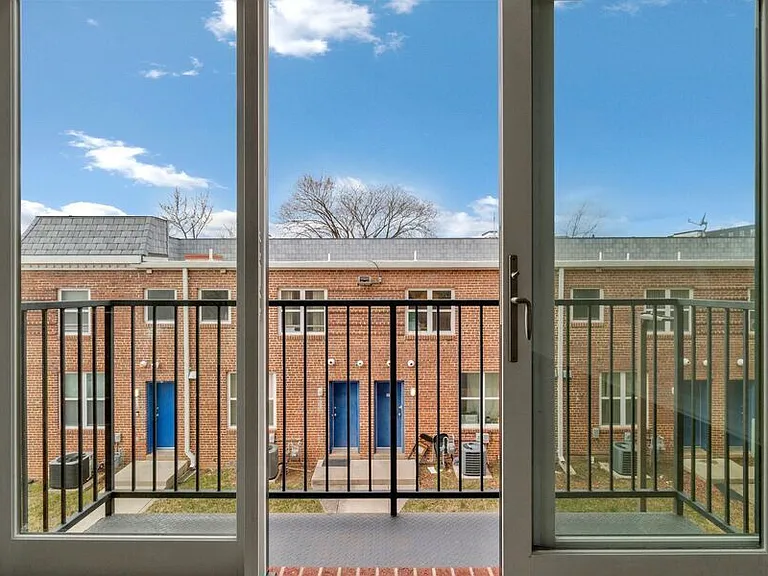 205 V St NW #201 — Photo 22