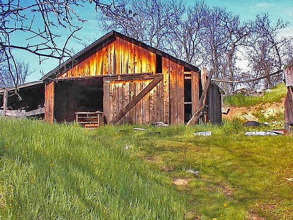 4th image of 35217 Sand Creek Road