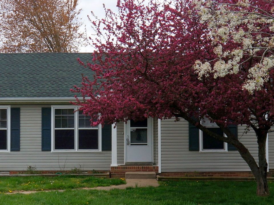 1st image of 562 Danielle Dr