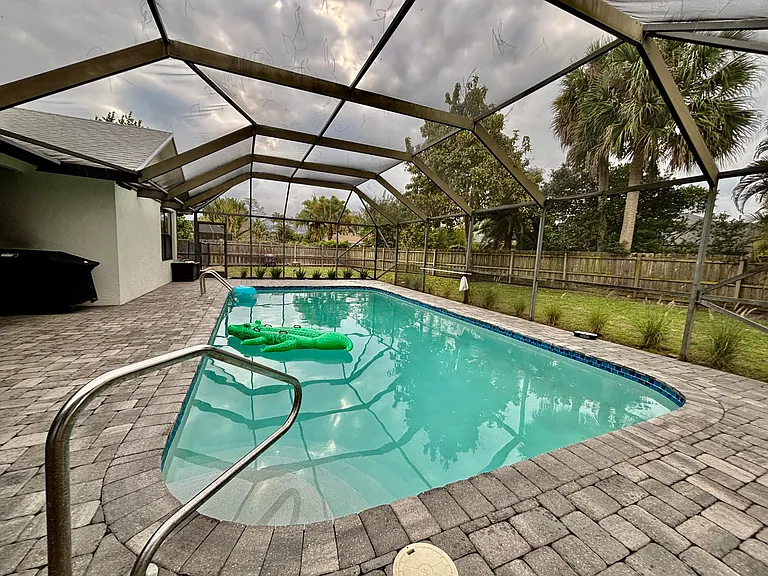325 Knotty Wood Ln — Photo 15