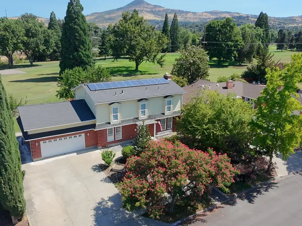 3005 El Dorado Dr, Medford, OR 97504