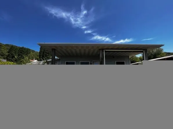 108 Malin St, Genoa, WI 54632