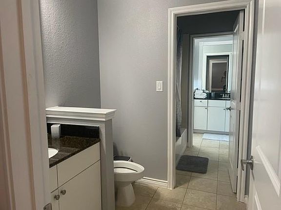 4th image of 1203 Beaconsfield Ln APT 205