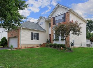 30 Huntley Way, Bridgewater, NJ 08807