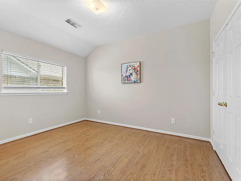 8619 Bridge Park Dr — Photo 24