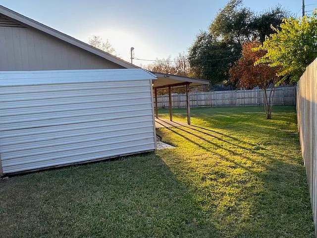 1002 Creekbend Cv — Photo 4