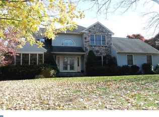 1 Pheasant Dr, Lawrence, NJ 08648