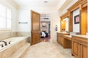 5352 Lacosta Ln — Photo 32