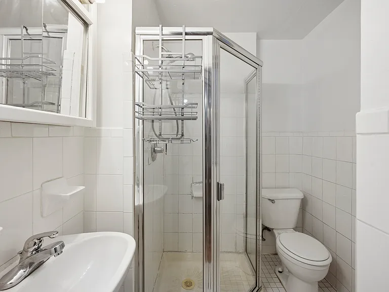 320 E 49th St #45 — Photo 3