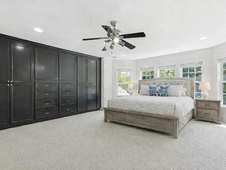 304 Dowell Dr — Photo 10