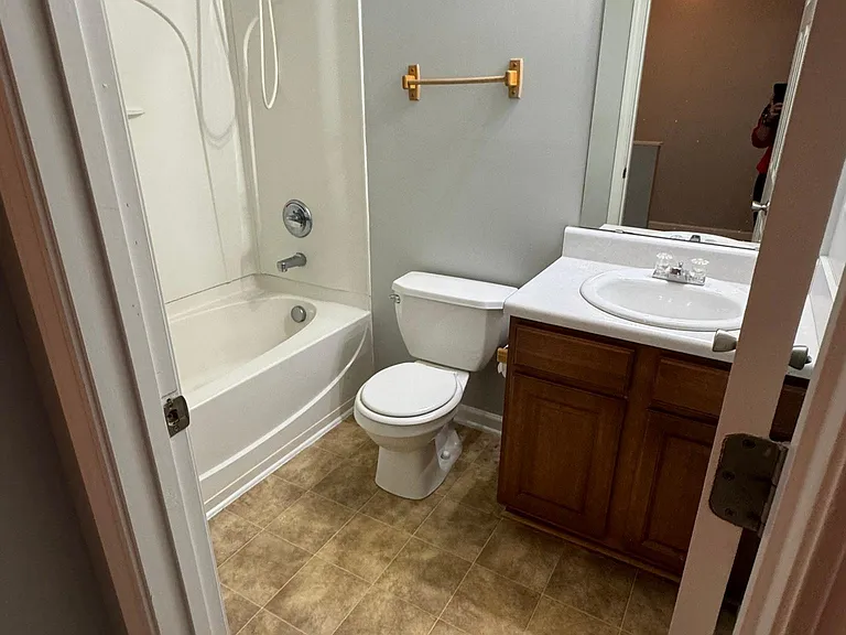8430 Carlington Ln — Photo 9