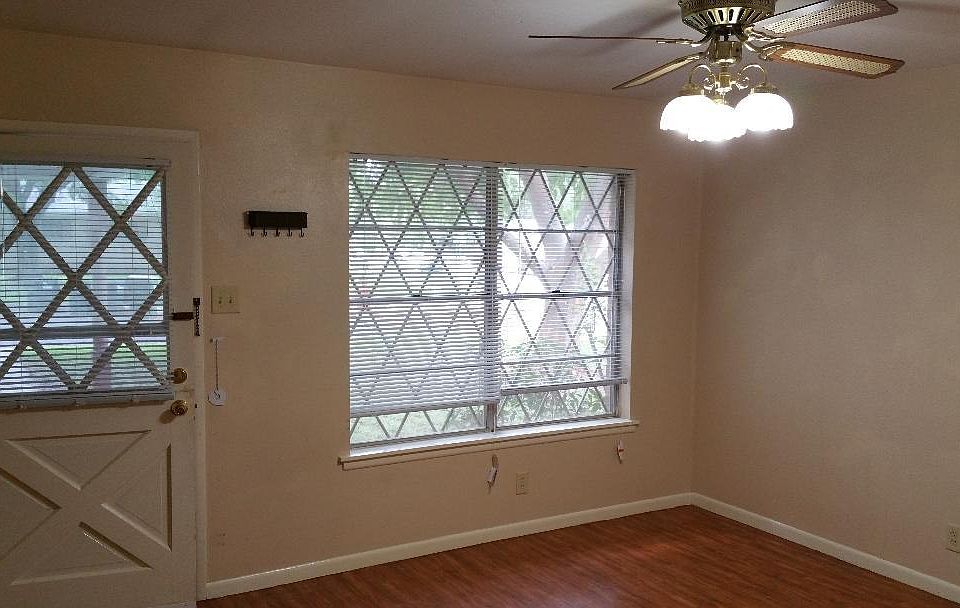 2nd image of 130 Algarita St