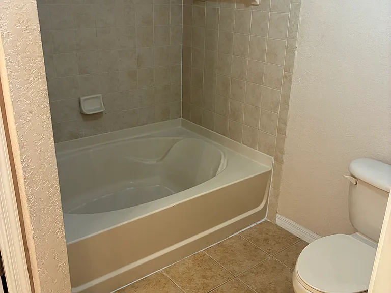 150 SW Peacock Blvd #104 — Photo 17